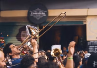 Carnaval de Rua SP: Músicos e Pernaltas Revelam Meses de Preparo para a Festa que Encanta Milhões