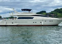 Zezé Di Camargo choca ao investir R$ 2,5 milhões em luxuoso iate de 80 pés; cantor sertanejo abre nova fase familiar aos 63 anos