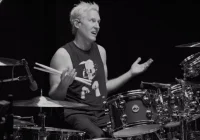 Dave Grohl Revela Motivo da Saída de Josh Freese do Foo Fighters em 2025, Explicando a Decisão da Banda e a Visão do Baterista