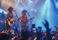 Além dos Palcos: Sertanejos Criam Império Digital e Diversificam Renda com Streaming, Marcas e Produtos Exclusivos