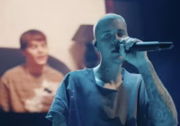 Justin Bieber no Coachella: Karaokê no palco divide fãs e gera debate sobre privilégio masculino em shows pop