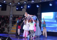 Gincana de Vera Cruz: Da Raiz Sertaneja ao Ícone Pop, Equipes Encantam com "Como Nascem as Estrelas"