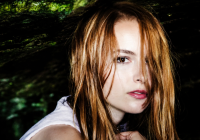 Bridgit Mendler, a estrela de "Boa Sorte, Charlie", retorna à música com EP surpresa após 10 anos de pausa; veja detalhes