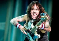 A Pressão Inusitada: Como o Agente do Iron Maiden Conseguiu Vaga para o Filho de Steve Harris no Rock in Rio